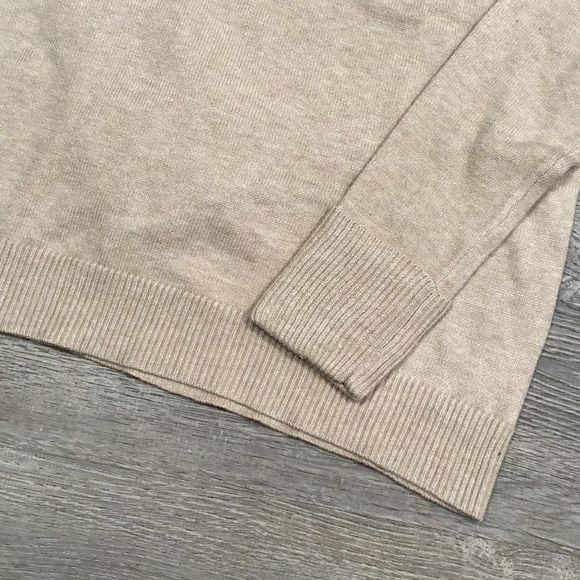 Pink Clover Cream Sweater with Button Accents - Picture 8 of 9